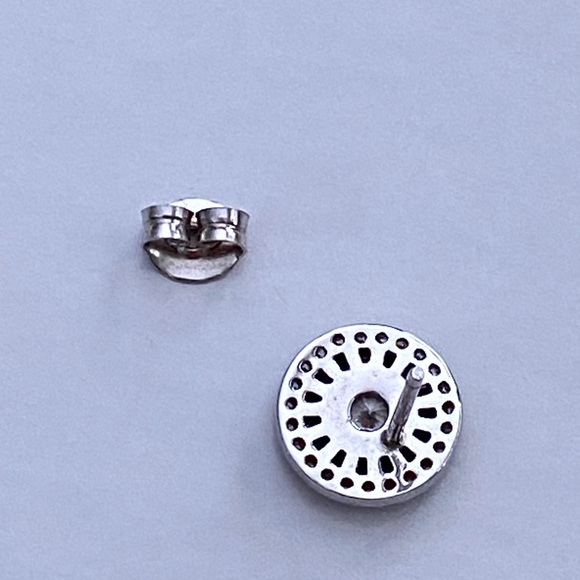 Elegant Sterling Silver 925: circular earrings with black stone accent. - Picture 9 of 9